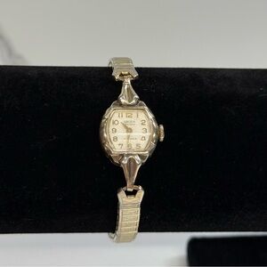 Vintage Gruen Precision 17 Jewels Ladies Watch